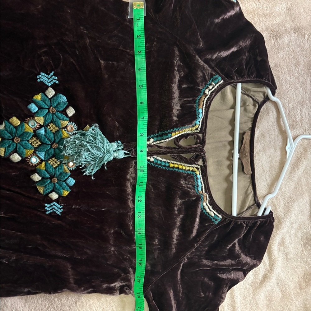 Double D Ranch Brown Velvet Blouse with Turquoise Embroidery - Picture 6 of 8